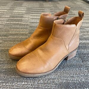 Women’s Lucky Brand Tan Leather Booties Size 7